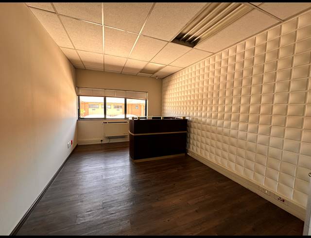 404M² OFFICE TO LET IN PARKTOWN